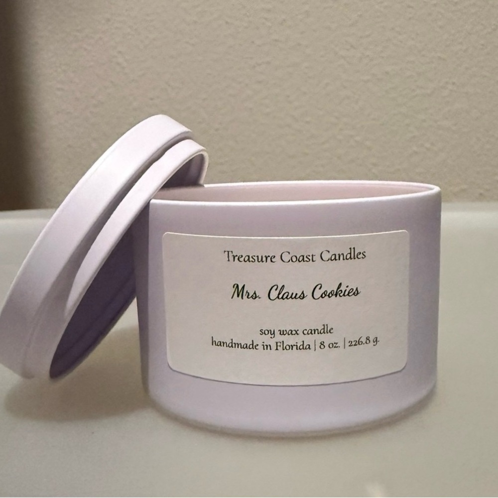 Handmade Scented Soy Wax Candle-Mrs. Claus Cookies in 8oz white tin with lid.